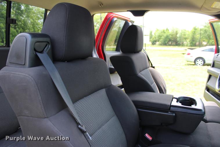 image for item L1981 2004 Ford F150 FX4 SuperCab pickup truck