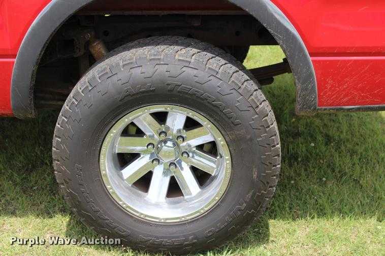 image for item L1981 2004 Ford F150 FX4 SuperCab pickup truck