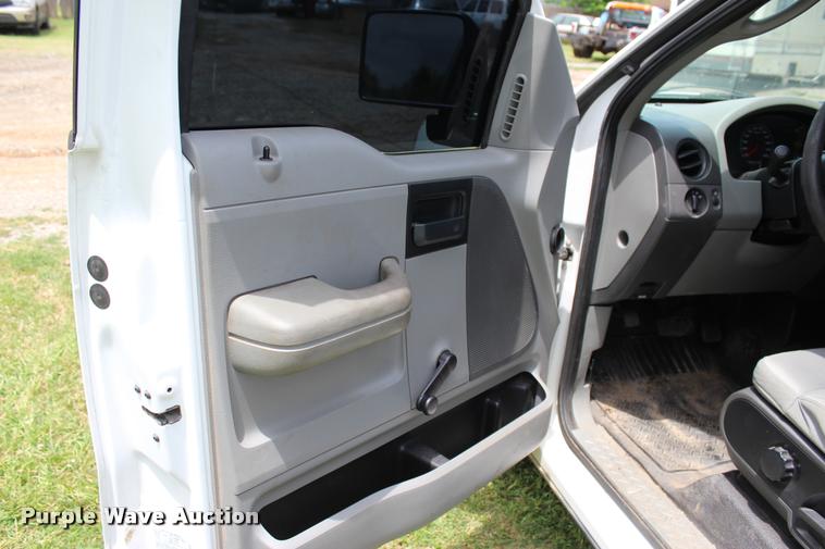 image for item L1982 2008 Ford F150 pickup truck