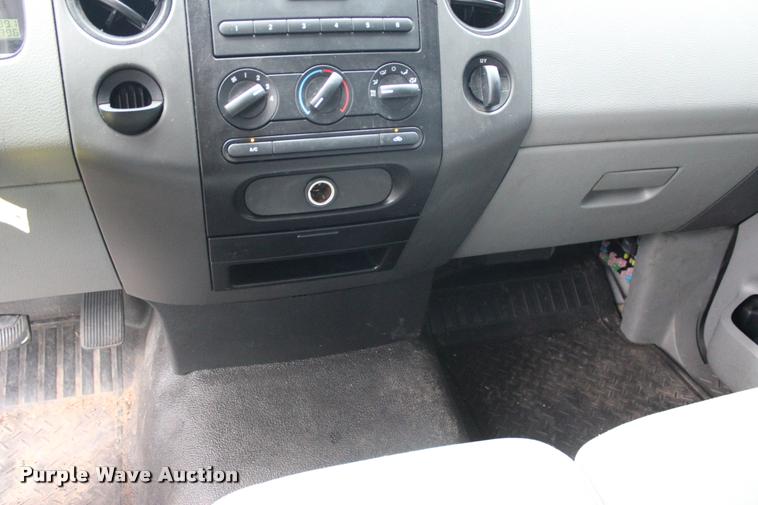 image for item L1982 2008 Ford F150 pickup truck