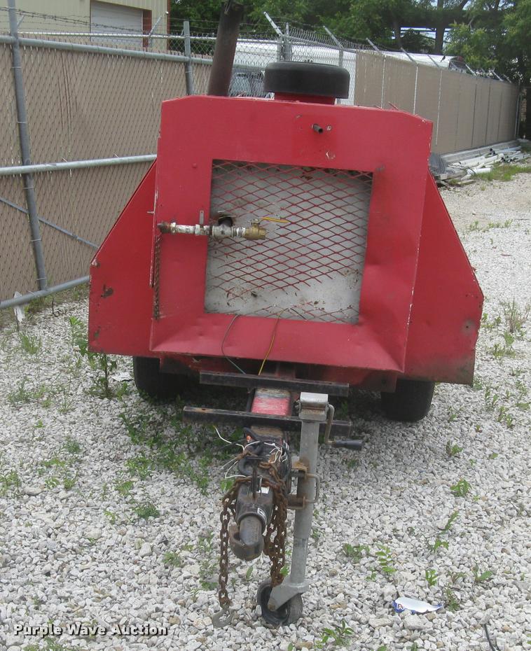 image for item L2335 1979 Joy air compressor