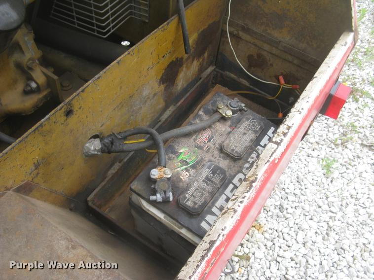 image for item L2335 1979 Joy air compressor