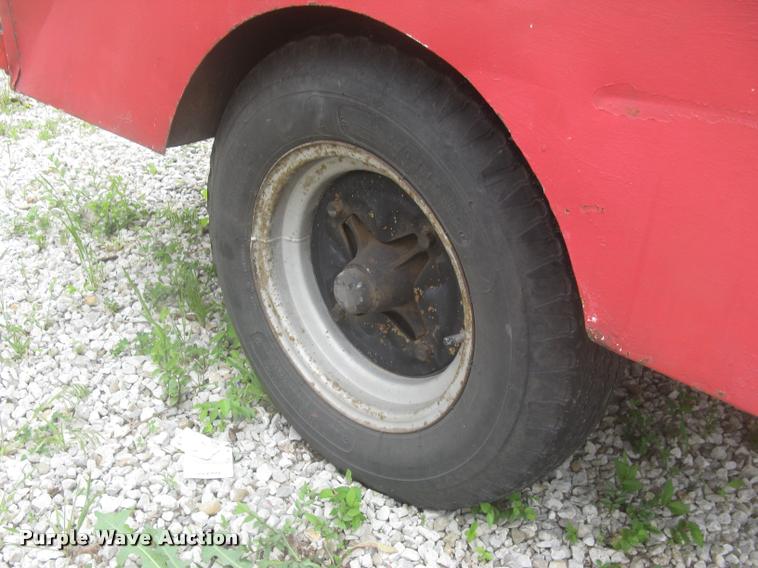 image for item L2335 1979 Joy air compressor