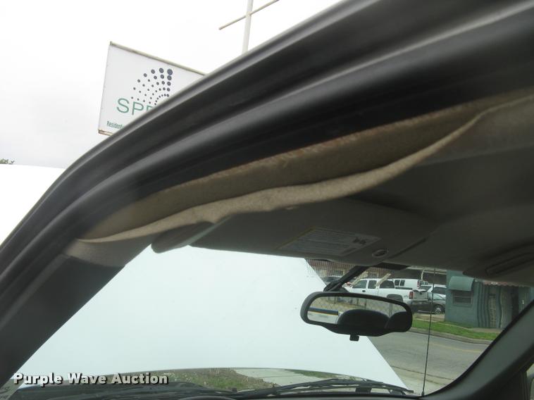 image for item L2336 2007 GMC Sierra Classic 1500 Ext. Cab pickup truck