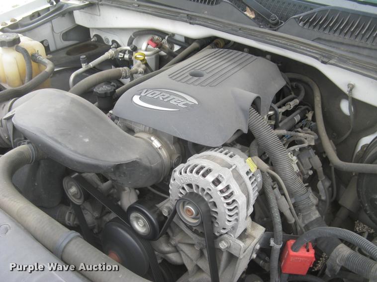 image for item L2336 2007 GMC Sierra Classic 1500 Ext. Cab pickup truck