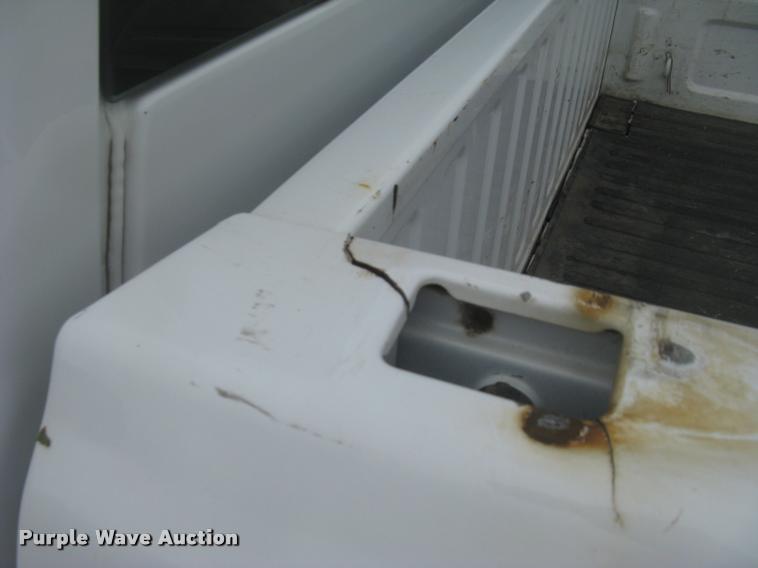 image for item L2336 2007 GMC Sierra Classic 1500 Ext. Cab pickup truck