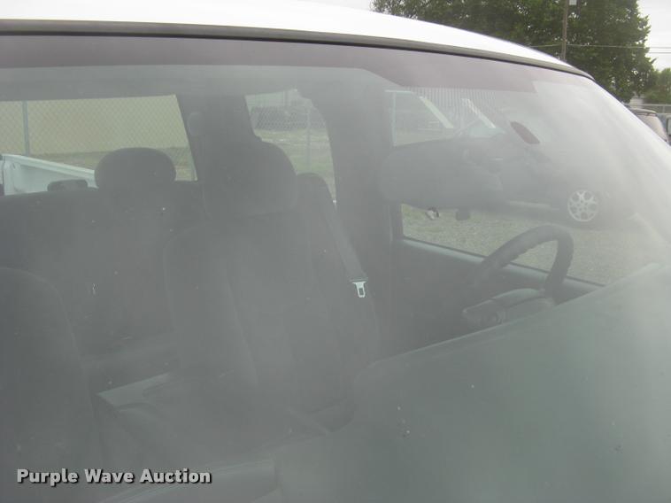 image for item L2336 2007 GMC Sierra Classic 1500 Ext. Cab pickup truck