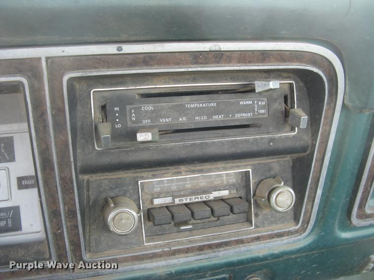 image for item L2348 1979 Ford F350 Ranger flatbed pickup truck