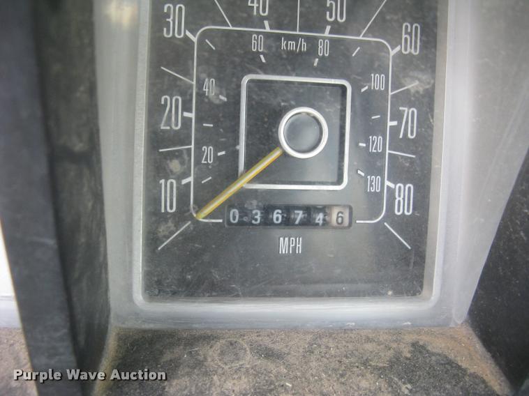 image for item L2348 1979 Ford F350 Ranger flatbed pickup truck