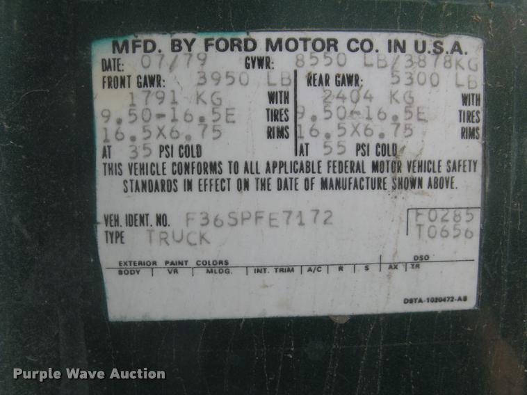 image for item L2348 1979 Ford F350 Ranger flatbed pickup truck