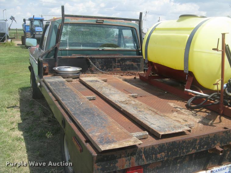 image for item L2348 1979 Ford F350 Ranger flatbed pickup truck