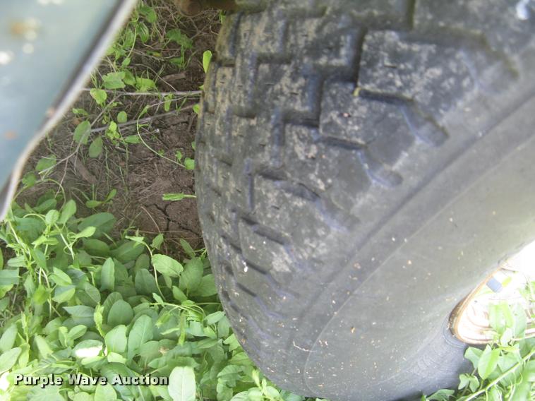 image for item L2348 1979 Ford F350 Ranger flatbed pickup truck