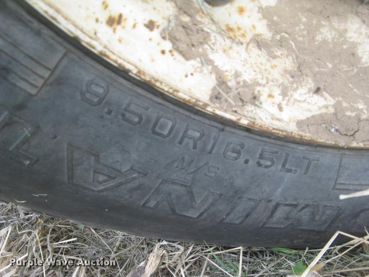 image for item L2348 1979 Ford F350 Ranger flatbed pickup truck