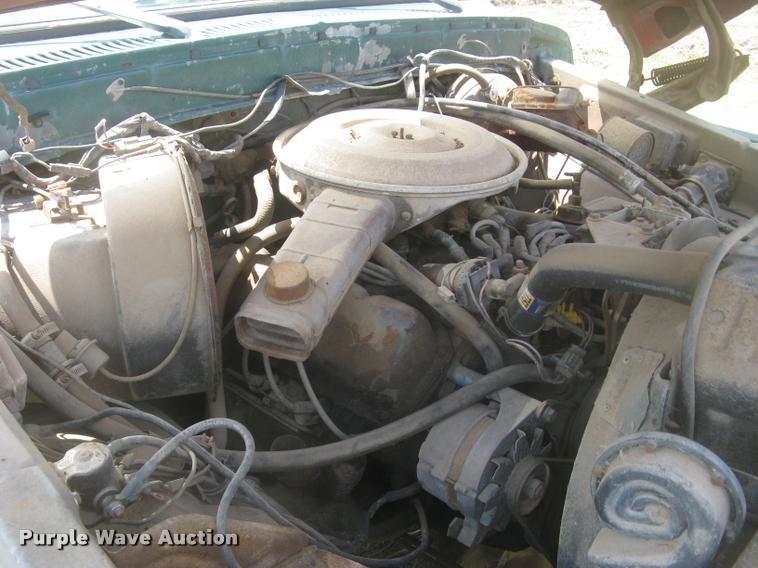 image for item L2348 1979 Ford F350 Ranger flatbed pickup truck