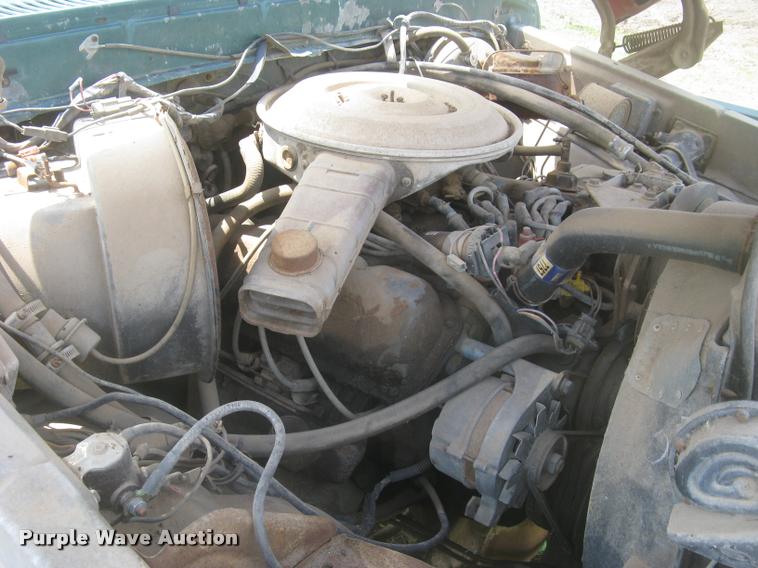 image for item L2348 1979 Ford F350 Ranger flatbed pickup truck