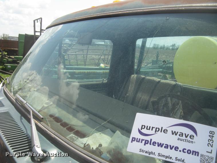 image for item L2348 1979 Ford F350 Ranger flatbed pickup truck