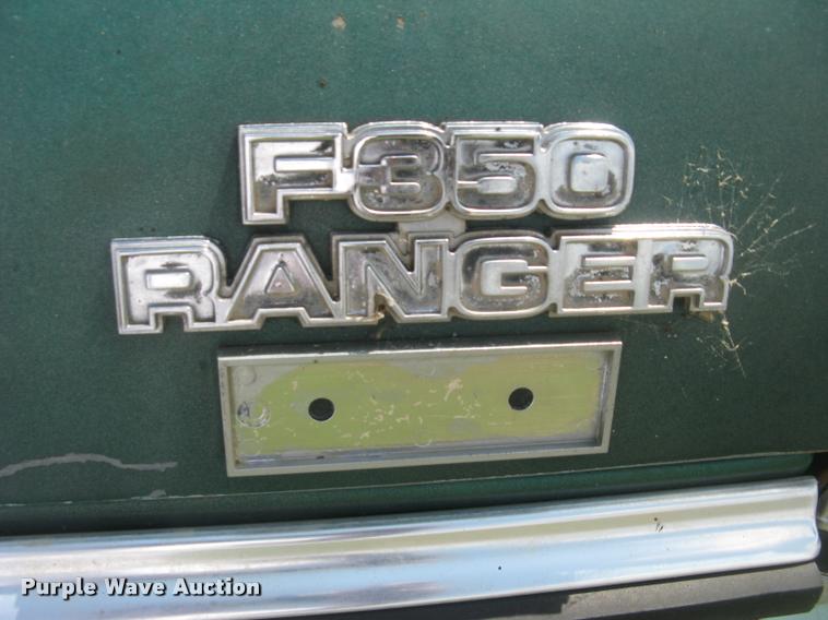 image for item L2348 1979 Ford F350 Ranger flatbed pickup truck