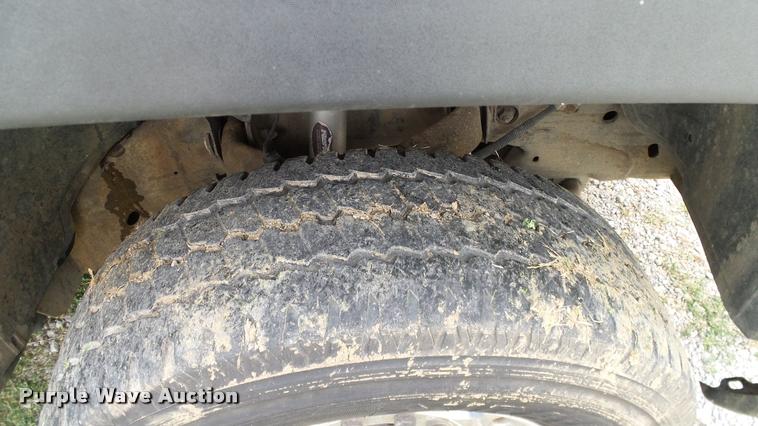 image for item L3133 2006 Chevrolet Silverado 2500HD Crew Cab pickup truck