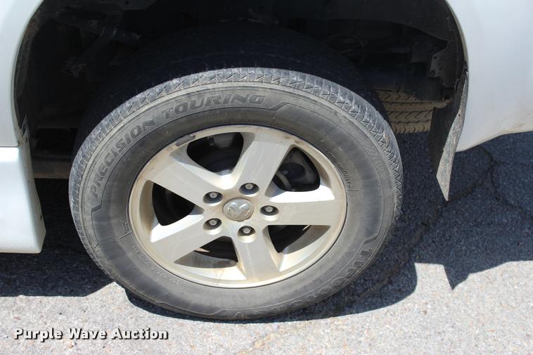 image for item L3151 2010 Dodge Grand Caravan SE van