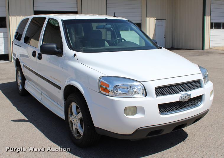image for item L3152 2007 Chevrolet Uplander Cargo van