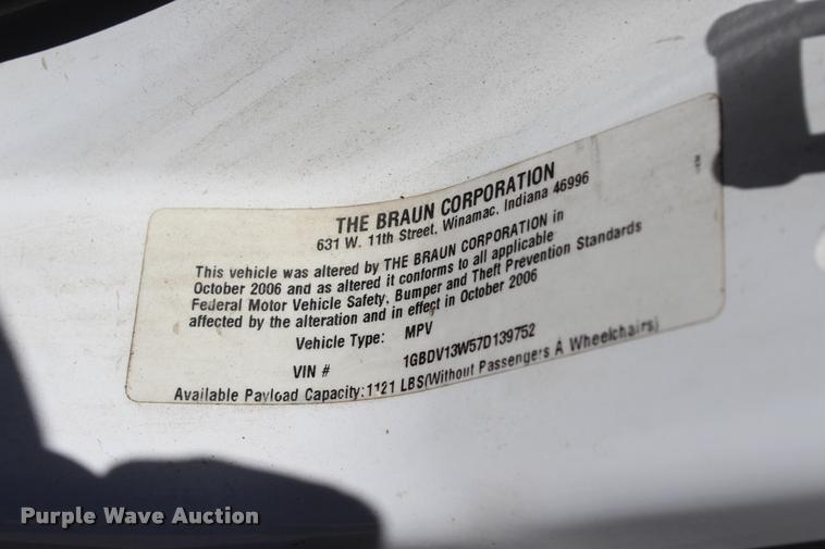 image for item L3152 2007 Chevrolet Uplander Cargo van