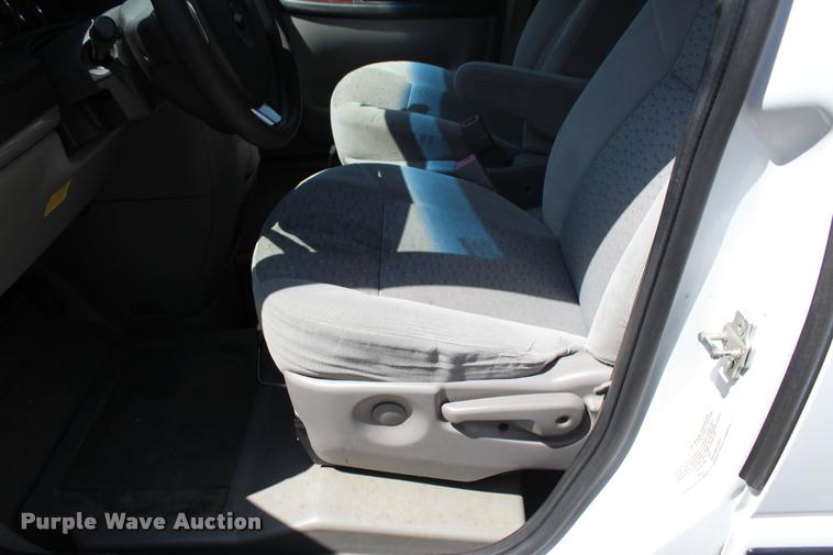 image for item L3152 2007 Chevrolet Uplander Cargo van