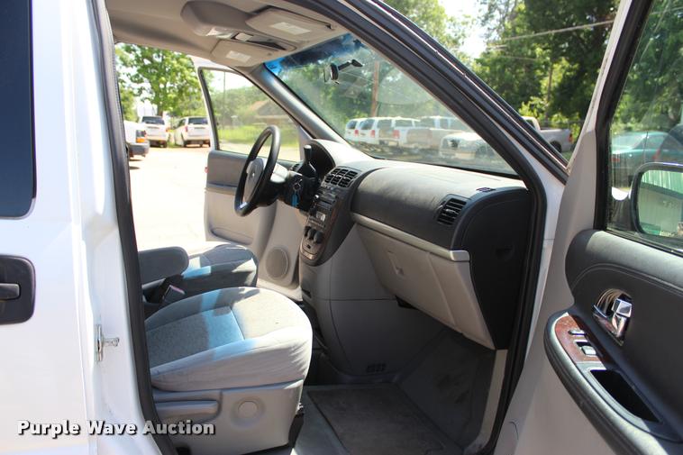 image for item L3152 2007 Chevrolet Uplander Cargo van