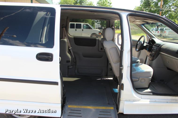 image for item L3152 2007 Chevrolet Uplander Cargo van