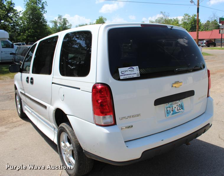 image for item L3153 2008 Chevrolet Uplander Cargo van
