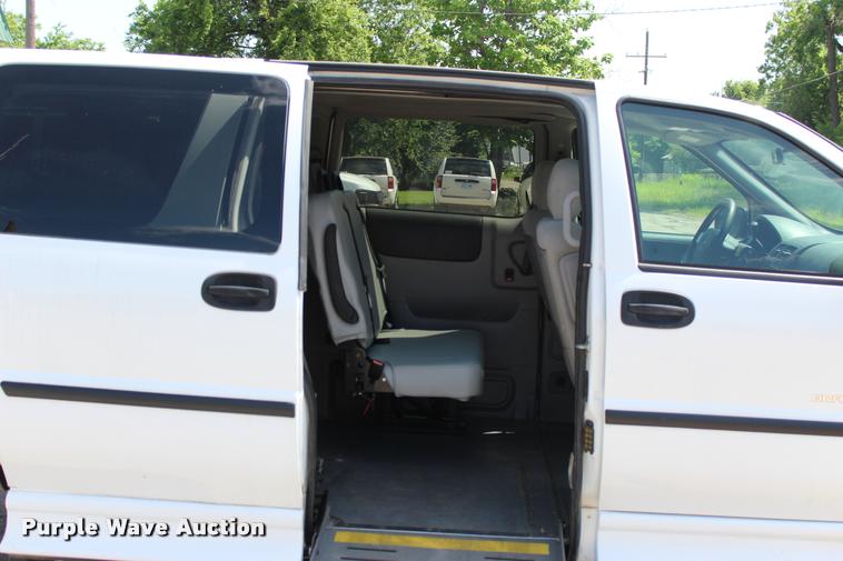 image for item L3153 2008 Chevrolet Uplander Cargo van