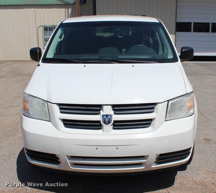 image for item L3154 2010 Dodge Grand Caravan SE van