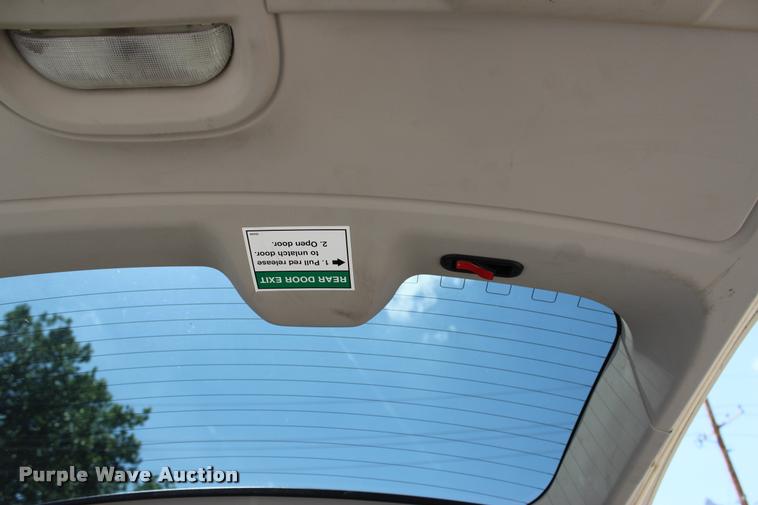 image for item L3154 2010 Dodge Grand Caravan SE van