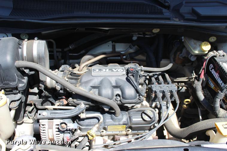 image for item L3154 2010 Dodge Grand Caravan SE van