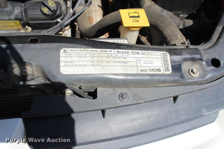 image for item L3154 2010 Dodge Grand Caravan SE van