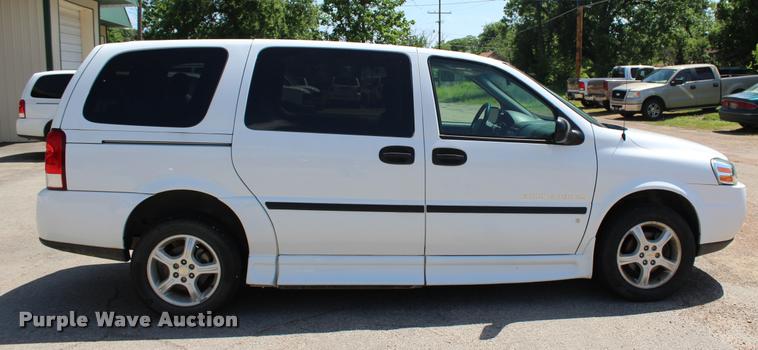 image for item L3155 2007 Chevrolet Uplander Cargo van