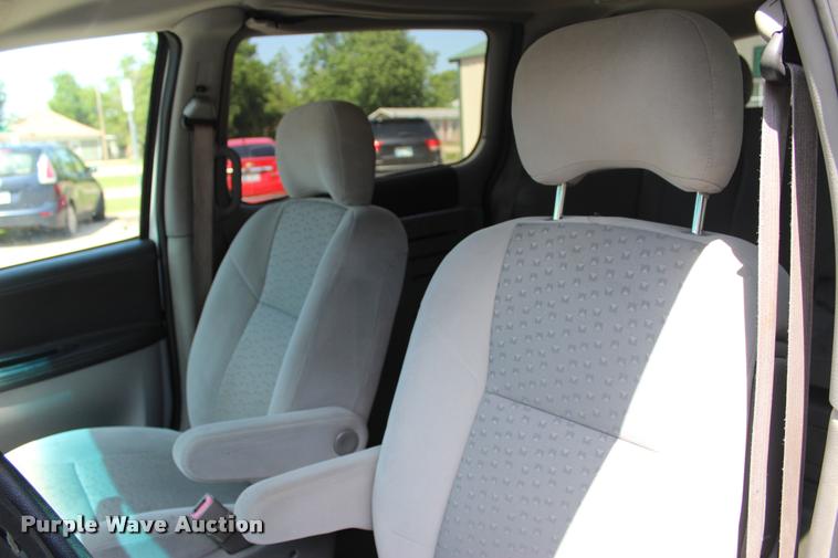 image for item L3155 2007 Chevrolet Uplander Cargo van