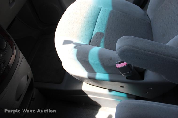 image for item L3155 2007 Chevrolet Uplander Cargo van