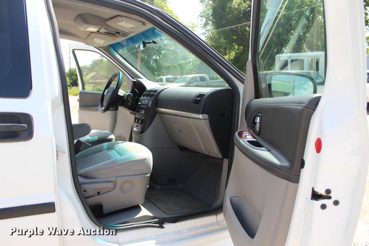 image for item L3155 2007 Chevrolet Uplander Cargo van