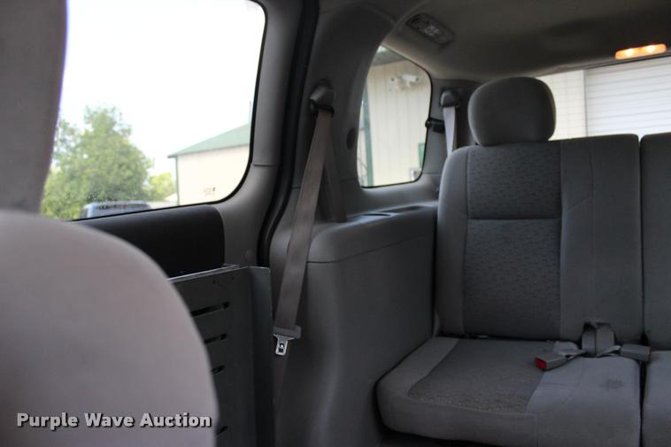 image for item L3155 2007 Chevrolet Uplander Cargo van