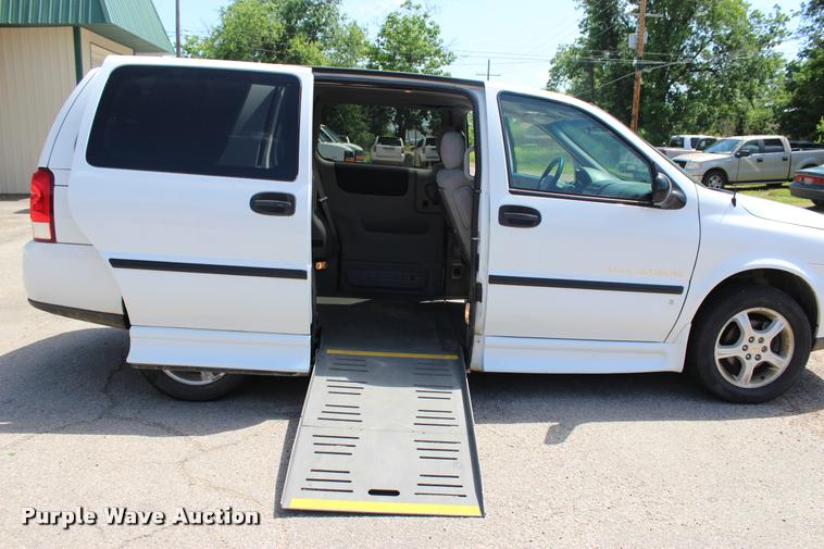 image for item L3155 2007 Chevrolet Uplander Cargo van