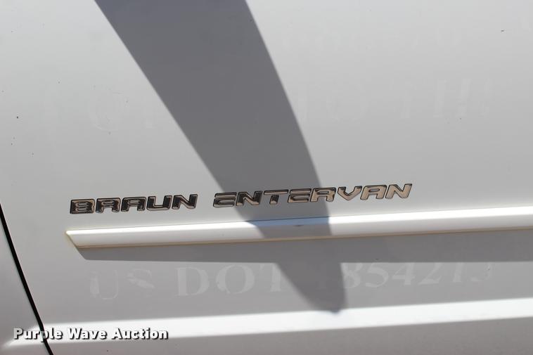 image for item L3156 2010 Dodge Grand Caravan SE van