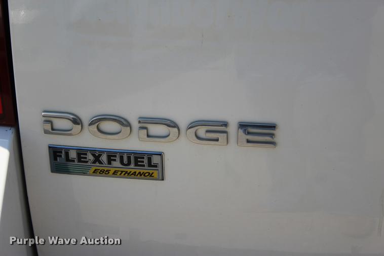 image for item L3156 2010 Dodge Grand Caravan SE van