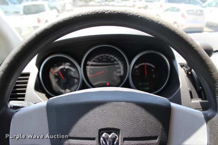 image for item L3156 2010 Dodge Grand Caravan SE van