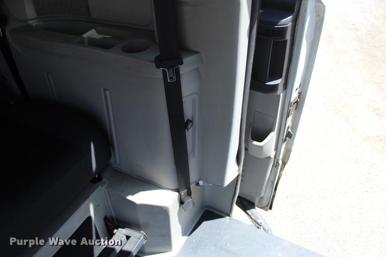 image for item L3156 2010 Dodge Grand Caravan SE van