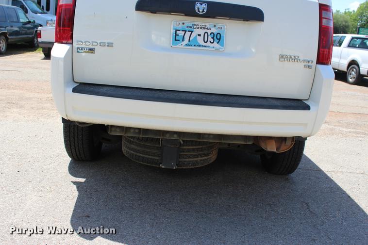 image for item L3156 2010 Dodge Grand Caravan SE van