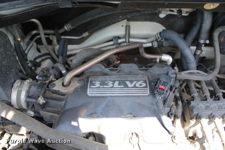 image for item L3156 2010 Dodge Grand Caravan SE van