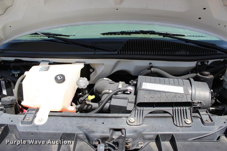 image for item L3158 2006 Chevrolet Express 3500 van