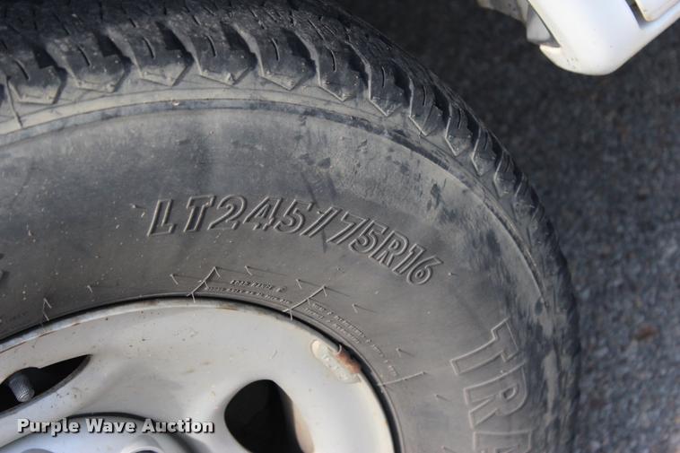 image for item L3158 2006 Chevrolet Express 3500 van