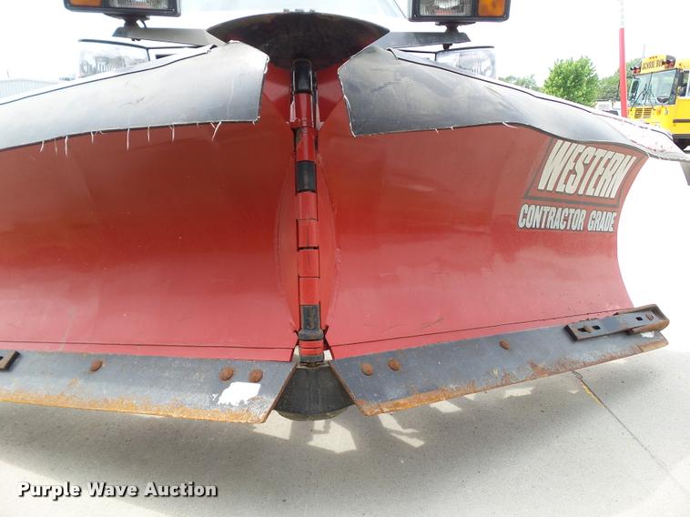 image for item L5564 2007 Chevrolet Silverado 2500HD pickup truck