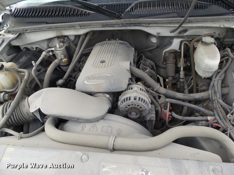 image for item L5564 2007 Chevrolet Silverado 2500HD pickup truck